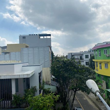 Lu Peaceful Homestay ダナン市 エクステリア 写真