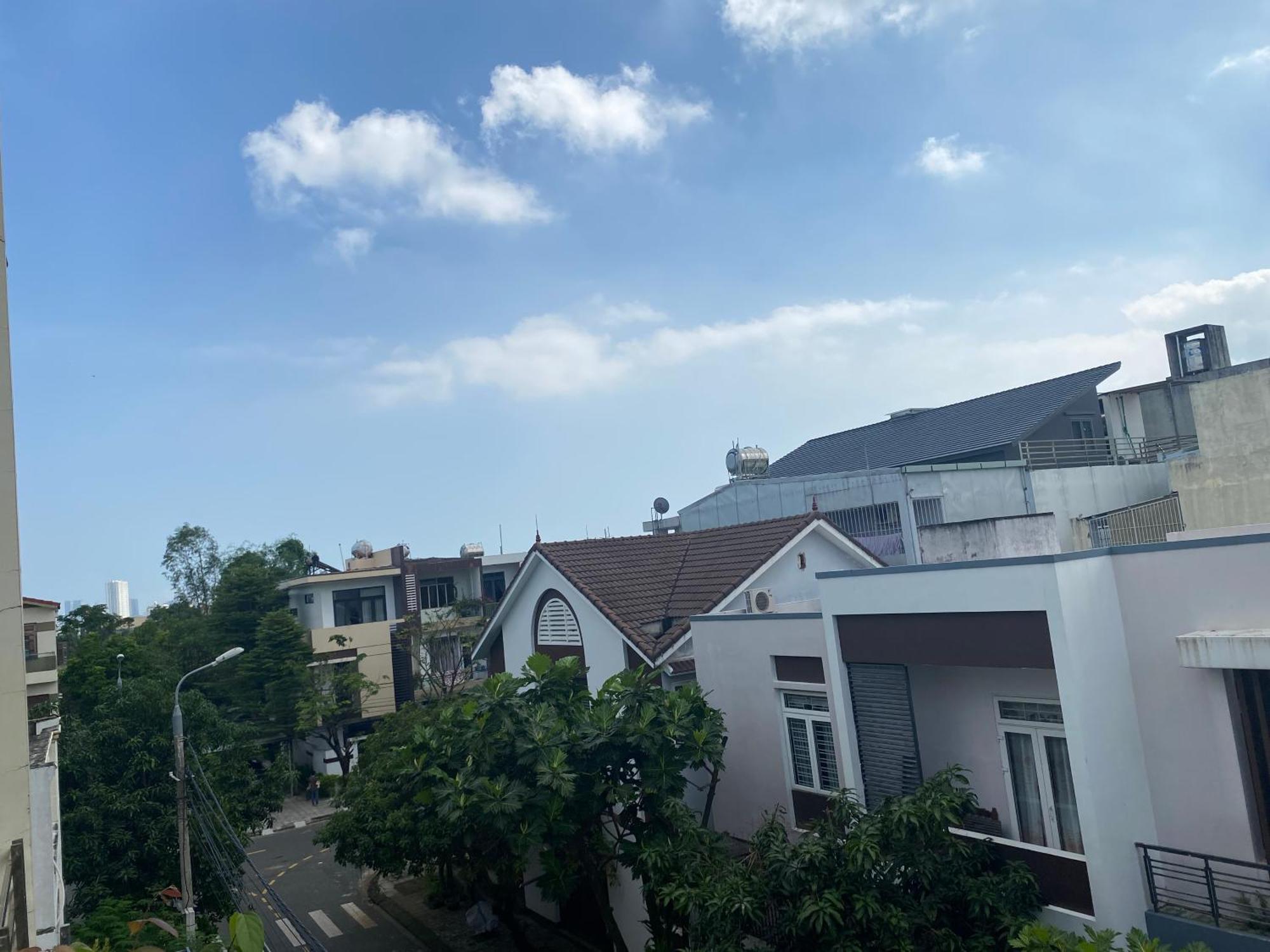 Lu Peaceful Homestay ダナン市 エクステリア 写真