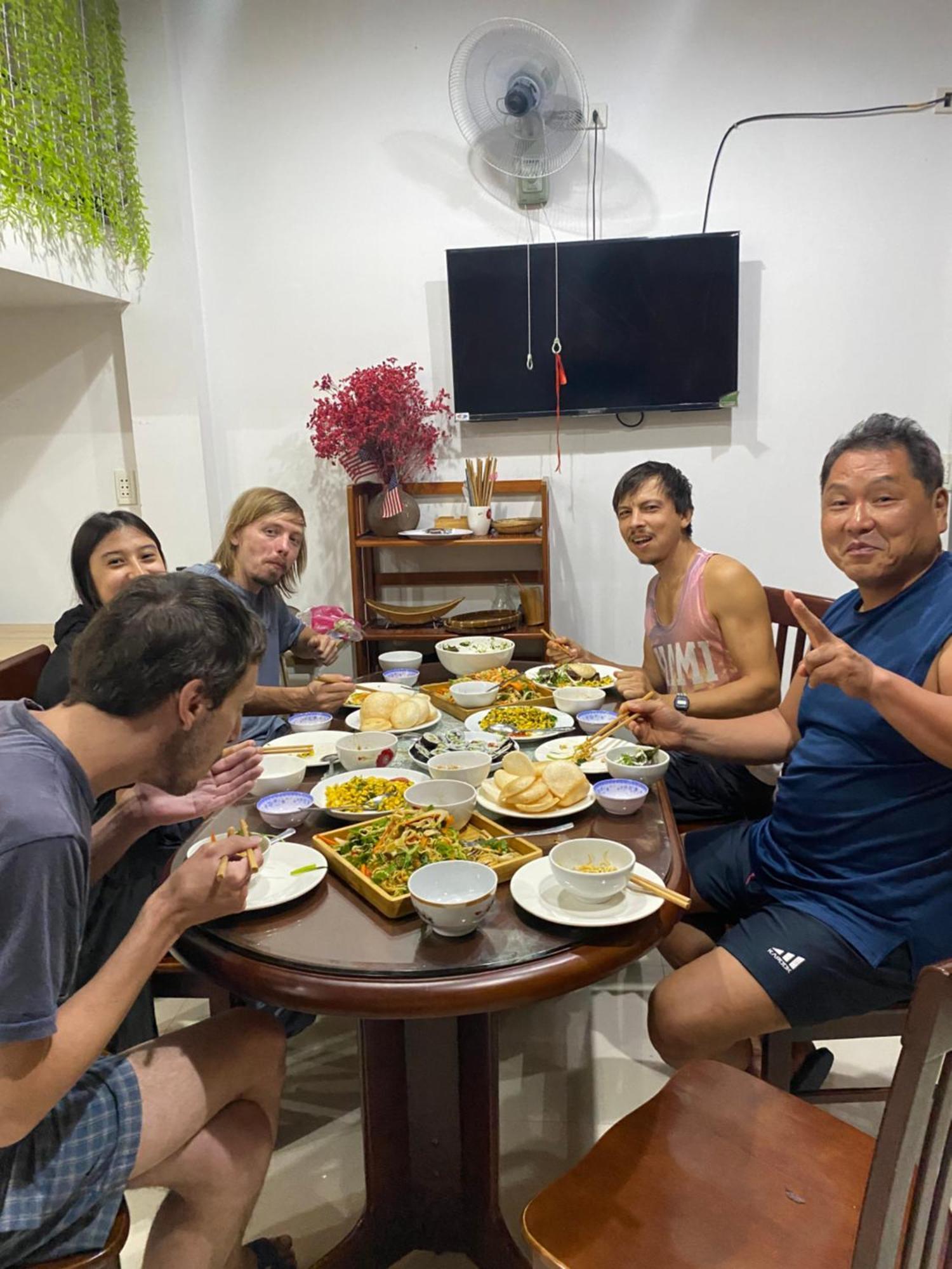 Lu Peaceful Homestay ダナン市 エクステリア 写真