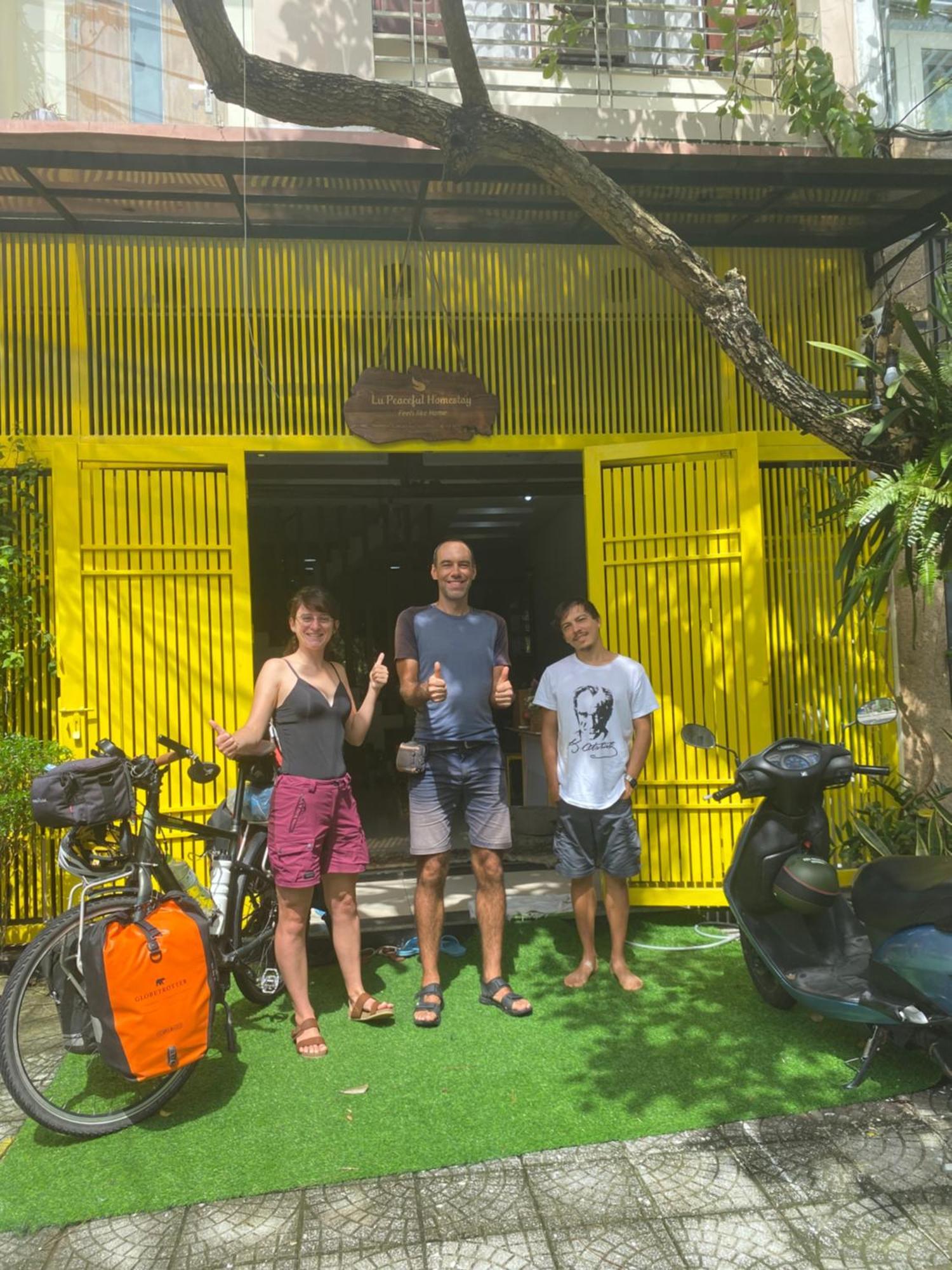 Lu Peaceful Homestay ダナン市 エクステリア 写真