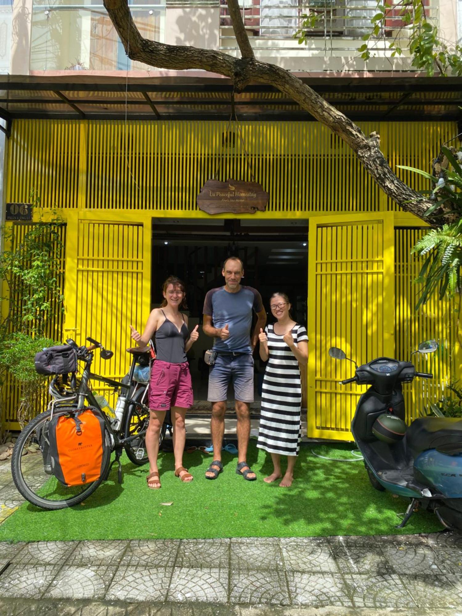 Lu Peaceful Homestay ダナン市 エクステリア 写真